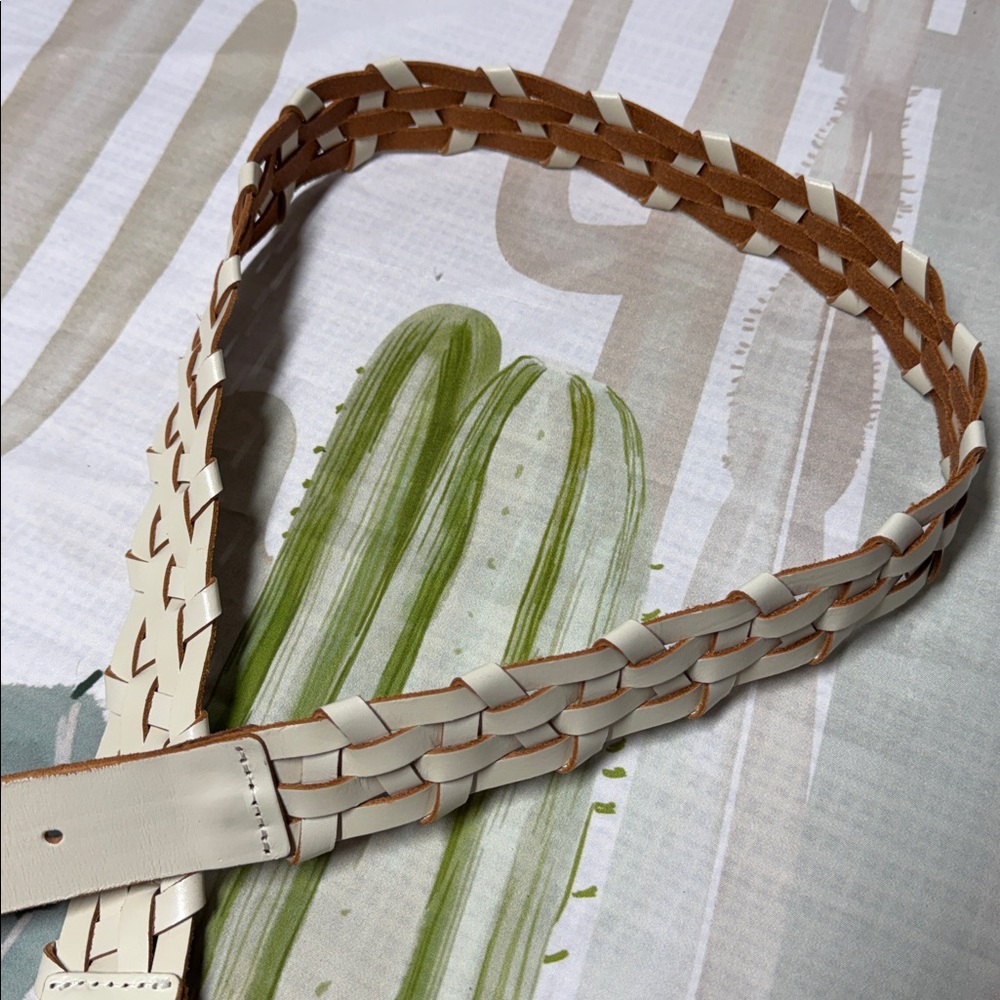 J. Jill Leather braided Belt in Cream with Silver Buckle size medium - Picture 3 of 6